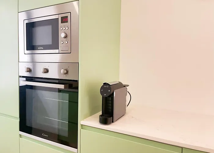 Modern Retreat With Mountain Views דירה קוביליה